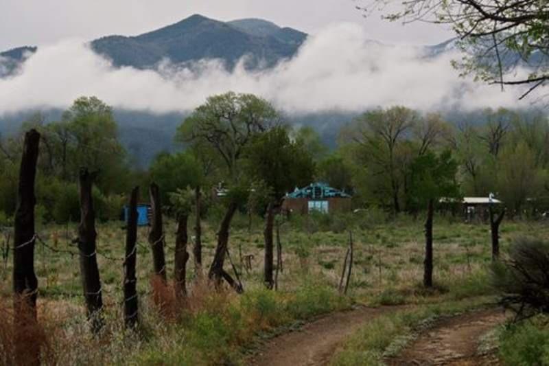 Taos Goji Farm & Eco-Lodge Retreat Arroyo Seco Luaran gambar